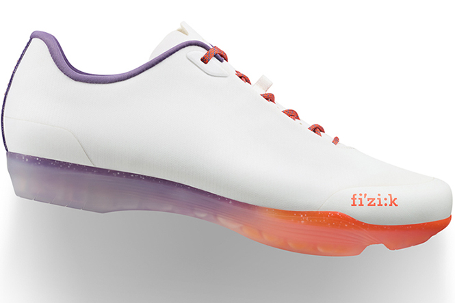 TPRSEMR1K2031_1_fizik-tempo-beat-white-orange-shoes