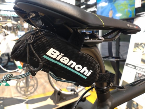 Bianchi】パンク修理セットを持ち運ぶならサドルバックが便利！ 福岡で自転車をお探しならY's Road福岡天神店