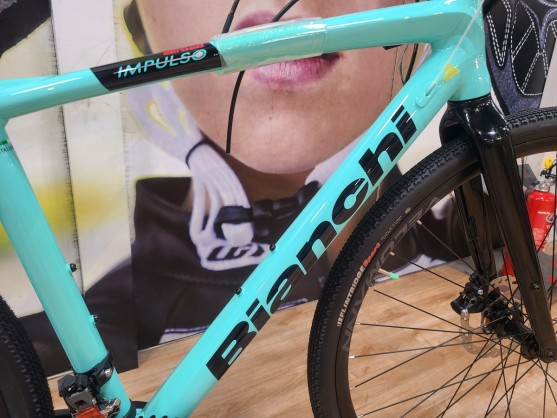 京都発）クロスバイク BALBOA バルボア ピンク色 整備済 外装6段変速