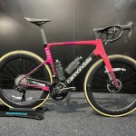 【褒めちぎり回】これを超えるロードは存在するのか。SuperSixEVO LAB71 TEAM | 九州で自転車をお探しならY's Road福岡天神店