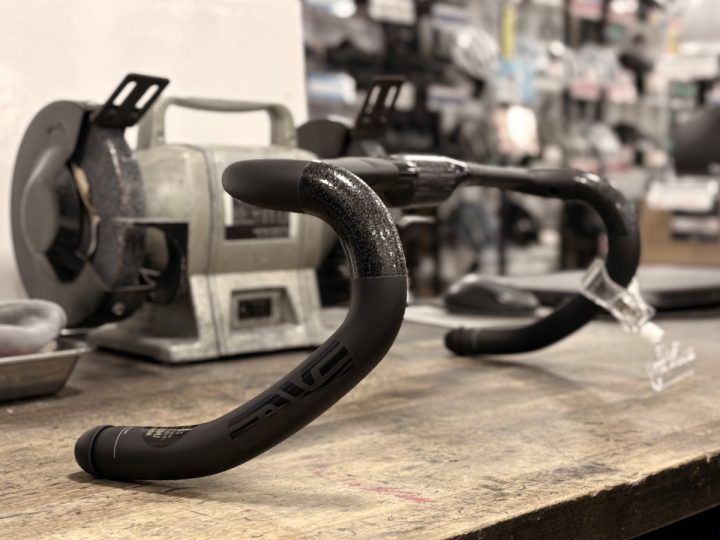 【ENVE】逸品「SES AR ROAD HANDLEBAR」 | 船橋で自転車をお探しならY's Road 船橋店