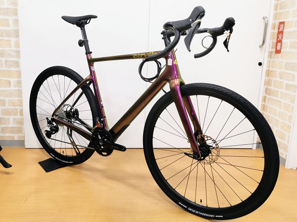 cervelo ASPERO GRX RX600】オフロードを最速で駆け抜ける！ド派手な