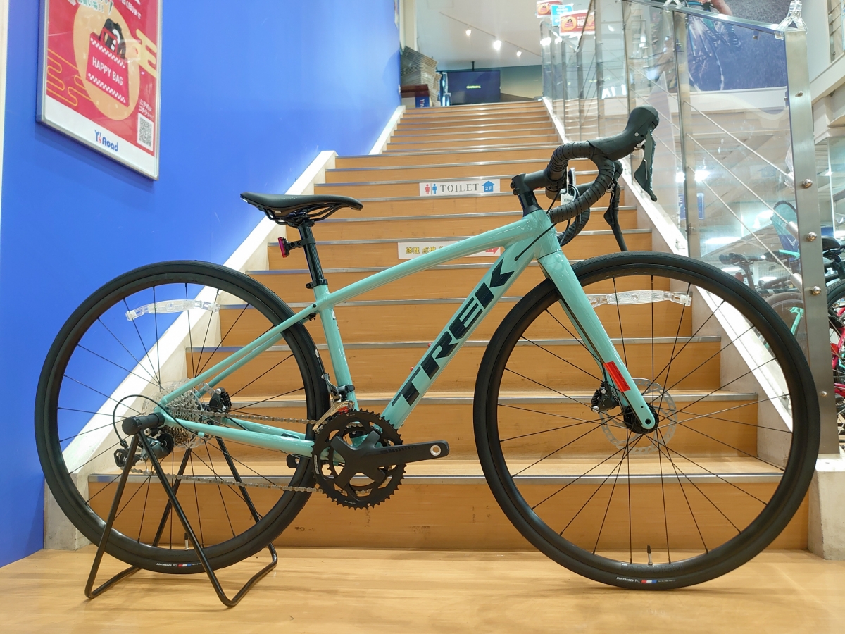 trek domane AL4 disc 54サイズ 値下げしました - ロードバイク