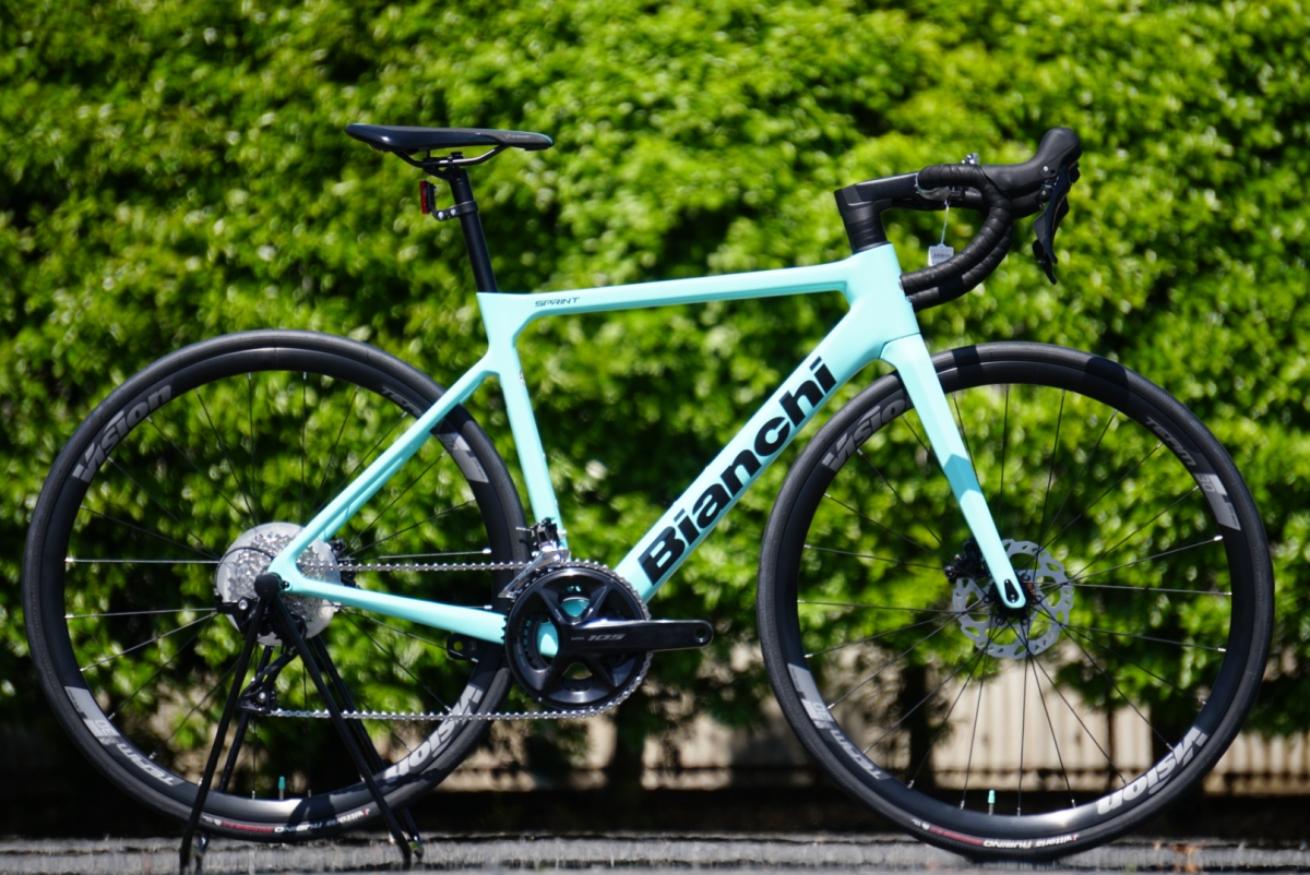 新型105搭載のカーボンバイクがこの価格!?BIANCHI SPRINT DISCが大幅値下げ発表！ | 東大和で自転車をお探しならY's Road  東大和店