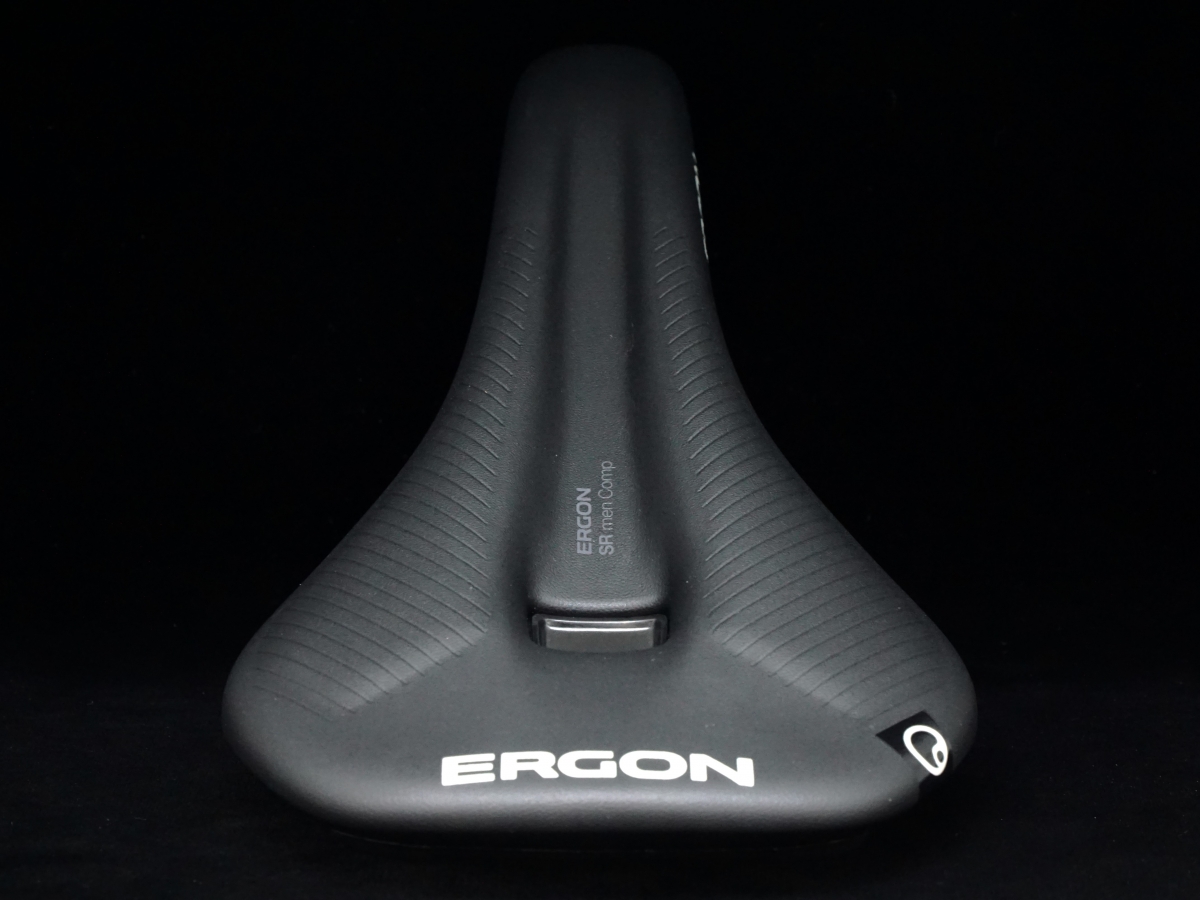 ERGON SR COMP ROAD　サドル　快適