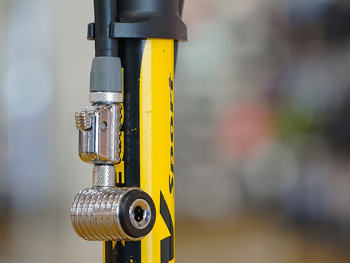 CREATE AUTO-AIRCHUCK-FOR BIKE