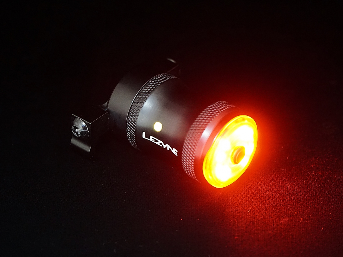 LEZYNE SADDLE Ai ALERT 250 REAR