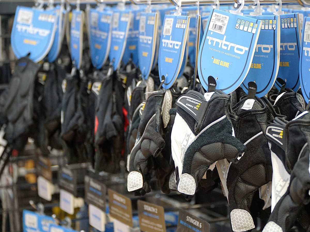 INTRO GLOVE サイクルグローブ　定番　人気　ブランド
