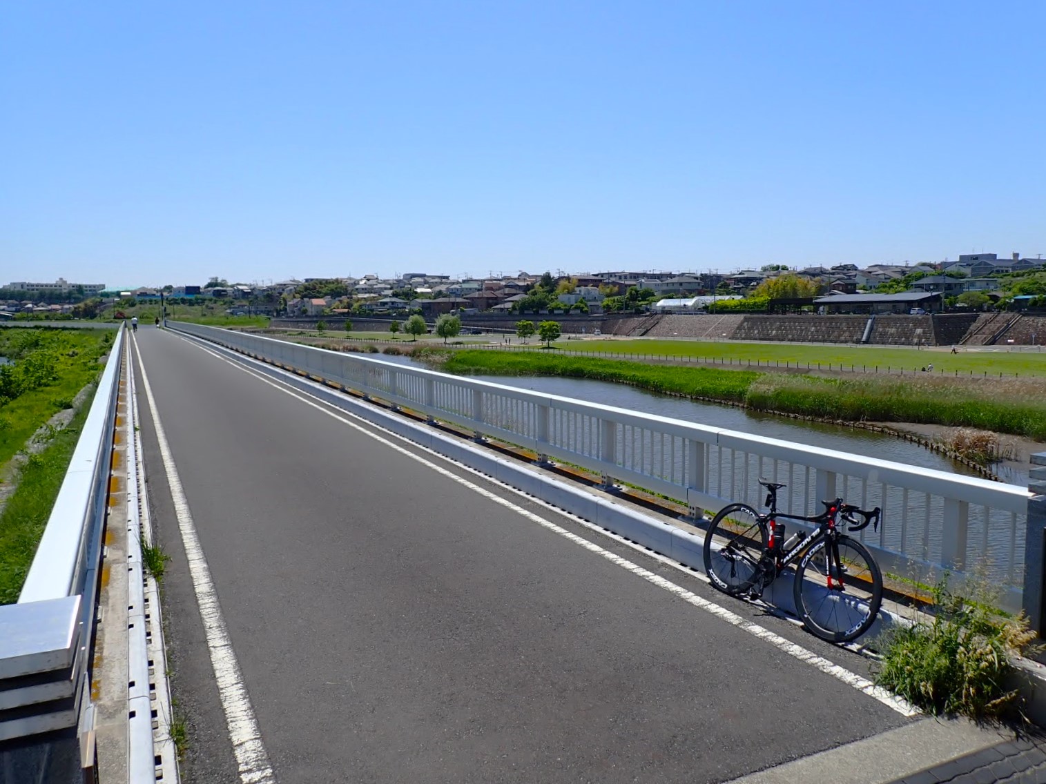 飯田牧場　境川サイクリングロード
