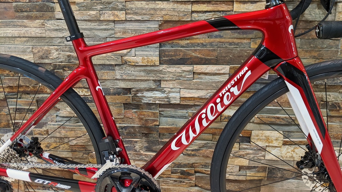 Wilier】税抜き36.8万円で105Di2搭載のフルカーボンDISCロード『GTR