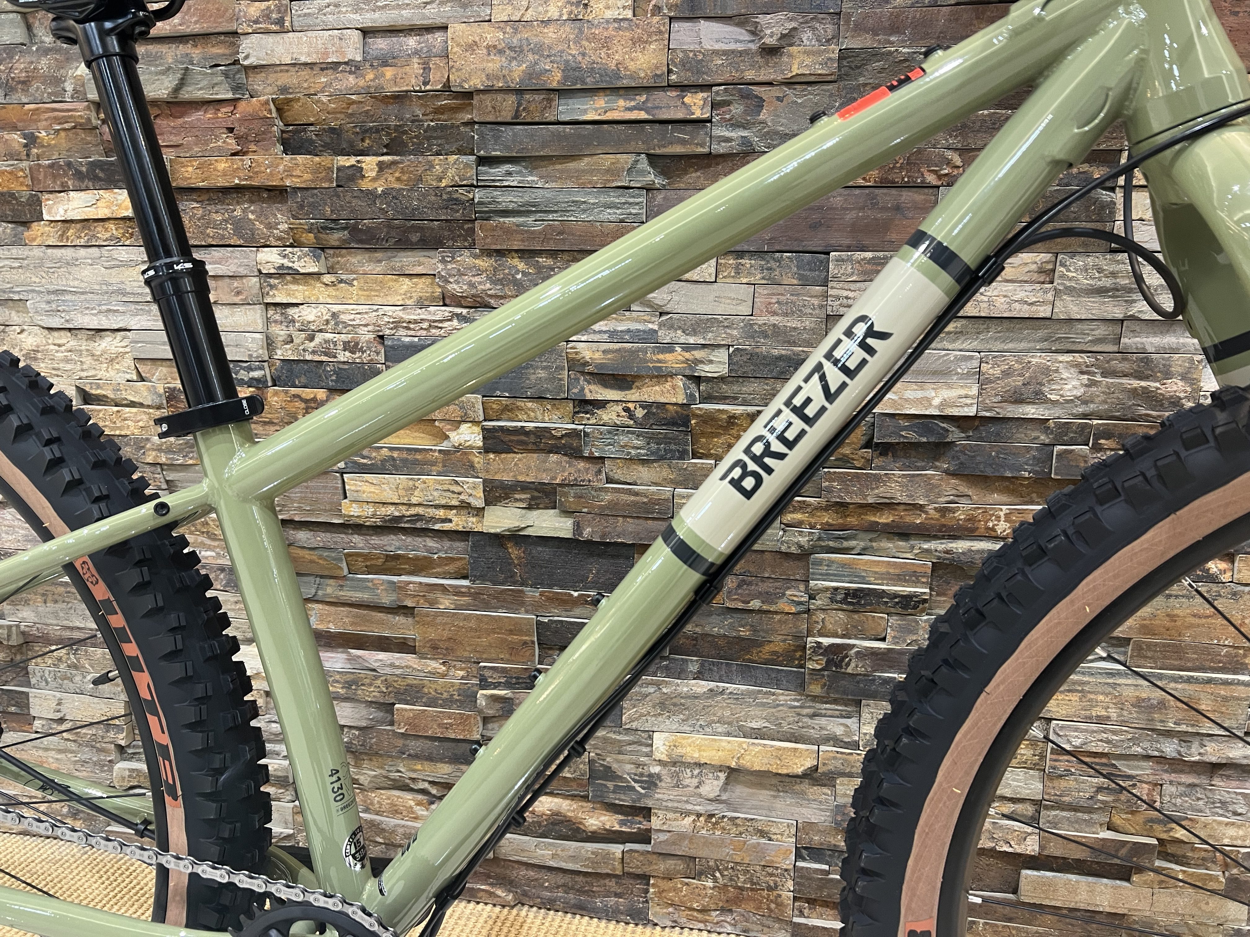 広島店限定在庫セール】クロモリ好きにはたまらないBREEZER が