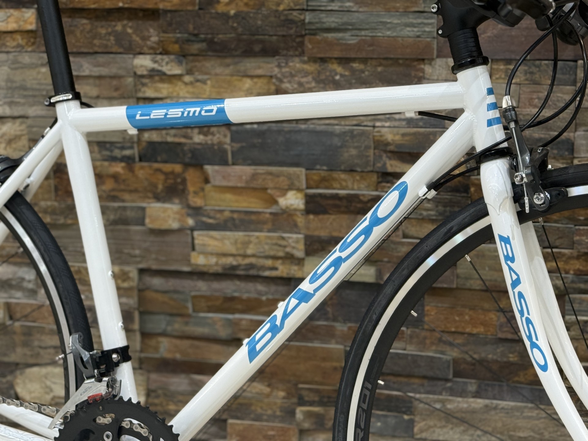 BASSO】しなやかさと強さを兼ね備えたクロモリの名品”LESMO” | 広島で