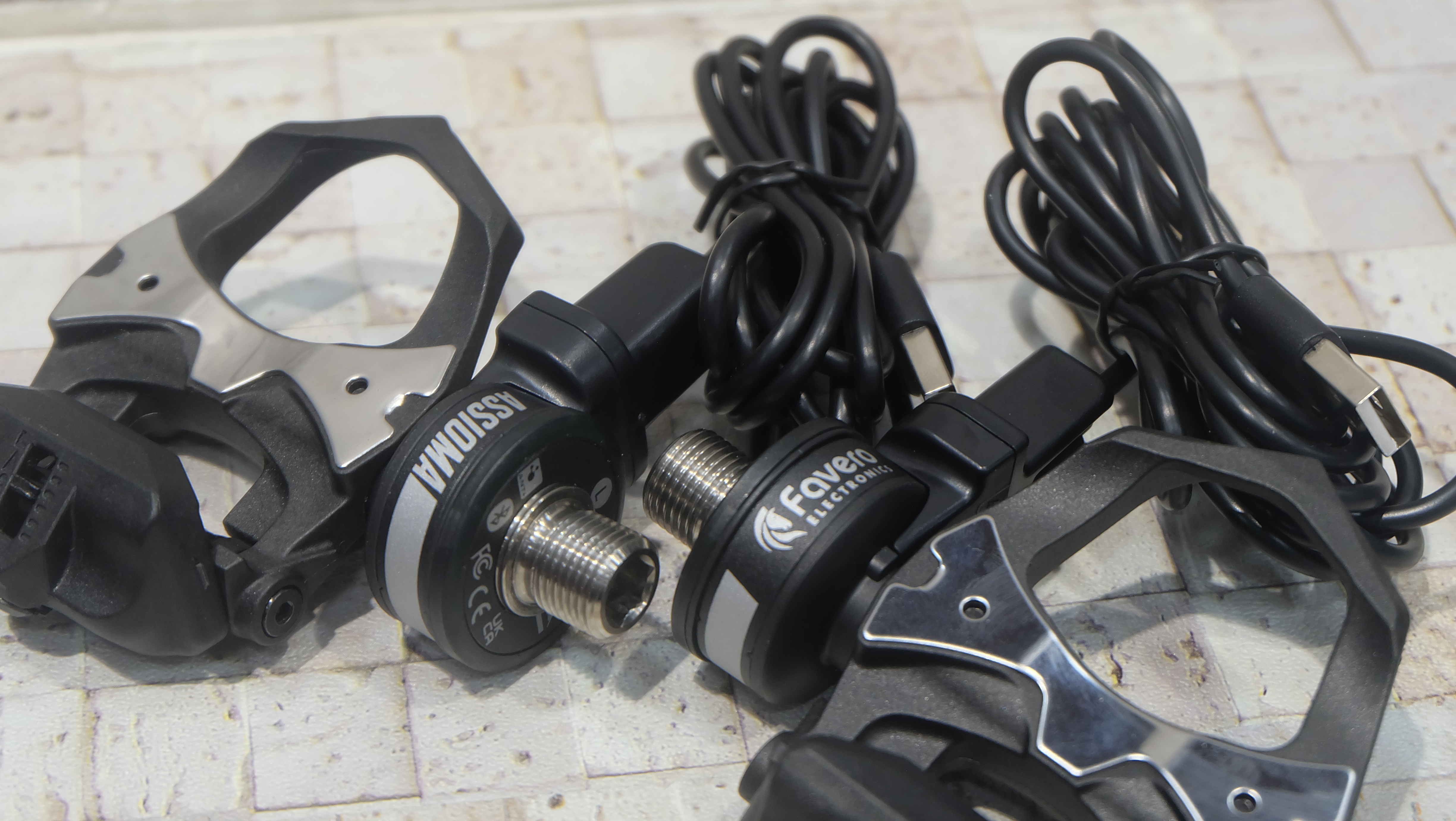 アシオマデュオ　パワーメーター　両足ペダル計測 Favero】両足計測したくないですか？コスパに優れている両足計測