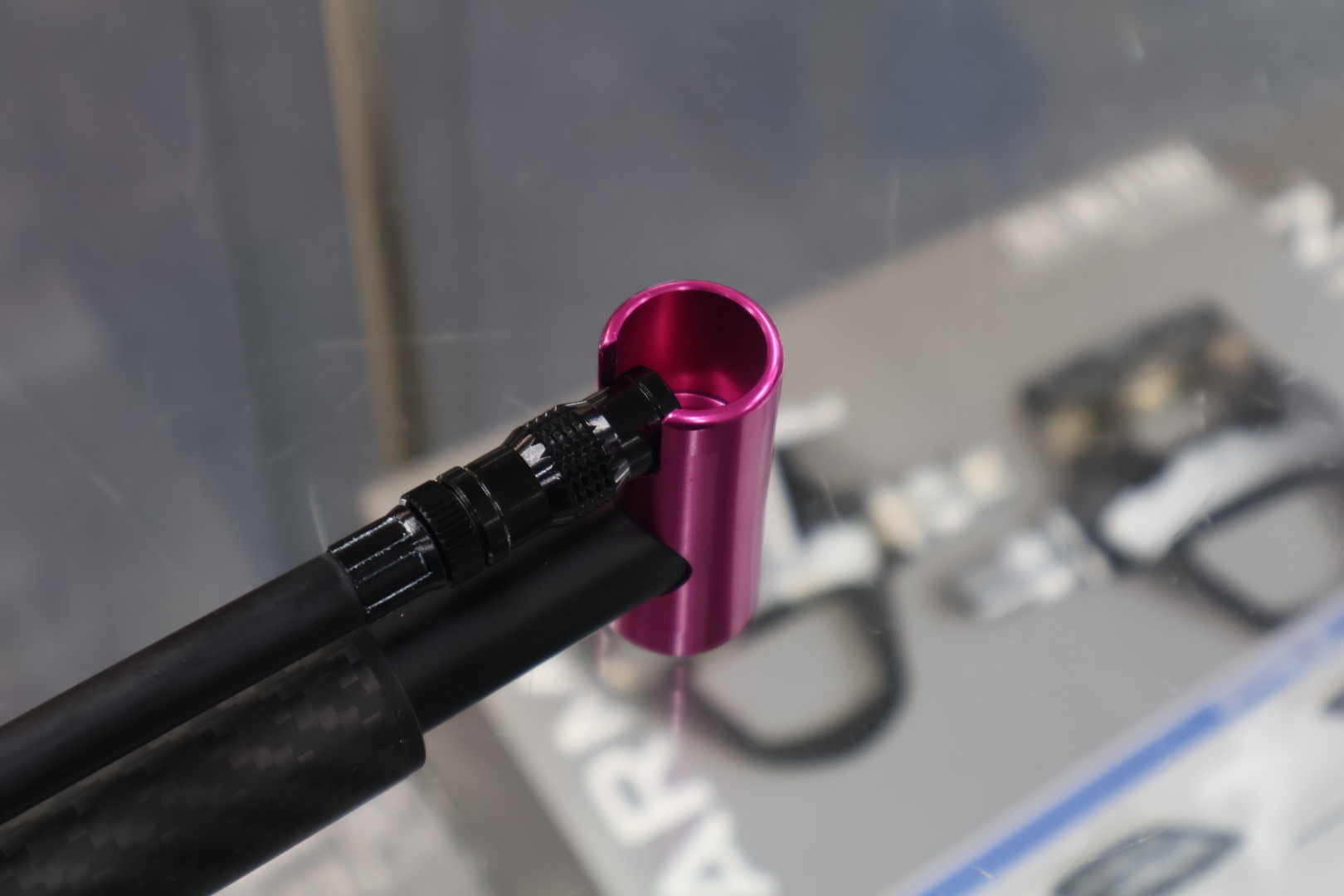 MUC-OFF AIRMACH CARBON PUMP