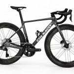 野々市店だけの特別車体COLNAGO V4 にカンパのホイールが特価です！！ | Y's Road 金沢野々市店