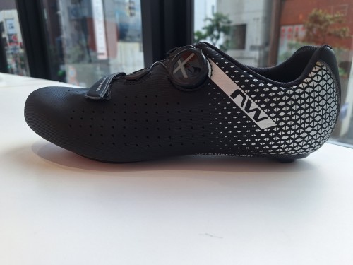 NORTHWAVE】限定特価20％OFF！カーボンコンポジットで2万円を