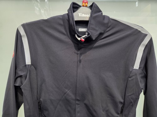 CASTELLI】早期特典5％OFF！防風・耐水・透湿性に優れた万能型