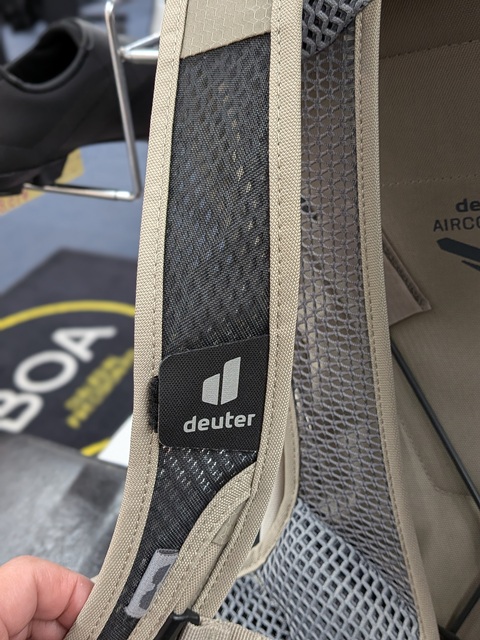 deuter_new_raceair_07
