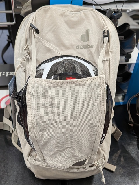 deuter_new_raceair_10