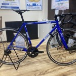 【GIOS】105とカーボンフォークを採用したハイブリッドクロモリ