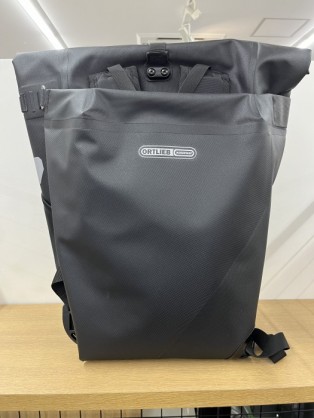 オルトリーブ】こんなバッグが欲しかった！一つで二役！バックパック