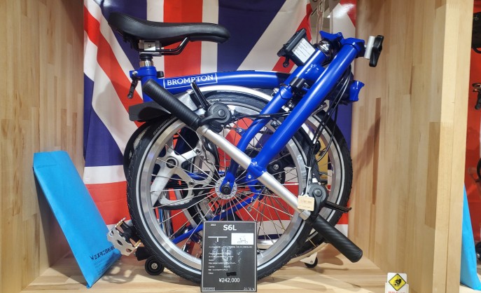 2022 BROMPTON】ピカデリーブルーのブロンプトンが売れてます！！残り