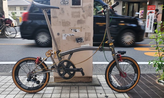 お客様の壱台】GOKISOとJOSEPH KUOSACを組み合わせたレーシーなBROMPTONのご紹介です！ | 川崎で自転車をお探しならY's  Road 川崎店