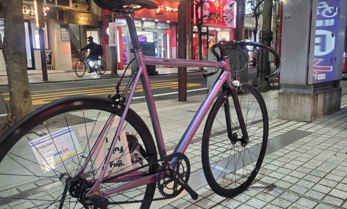 【FUJI】人気シングルスピードモデルTRACK ARCVの新色LAZERが入荷致しました！！ | 川崎で自転車をお探しならY
