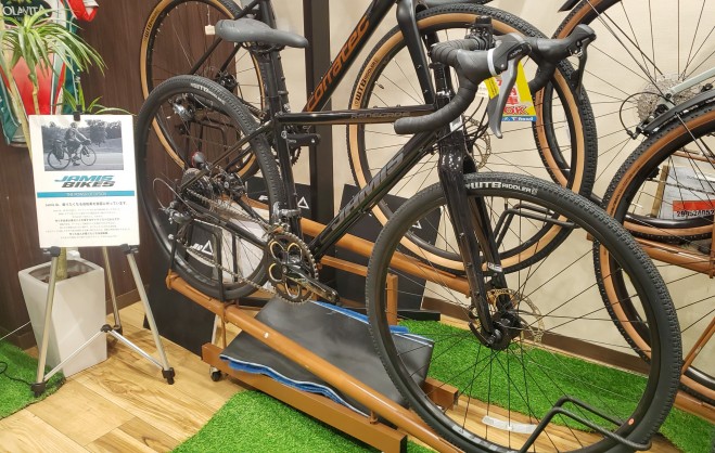 決算セール】グラベルロードの中でも有名なエントリーモデル、JAMISの