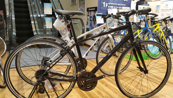 FELT】Vブレーキ採用の入門グレードクロスバイクVERZA SPEED50の在庫