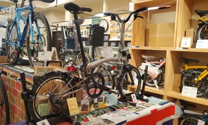 【BROMPTON】超軽量級ブロンプトン、Tラインの店頭在庫ございます！ | 川崎で自転車をお探しならY's Road 川崎店