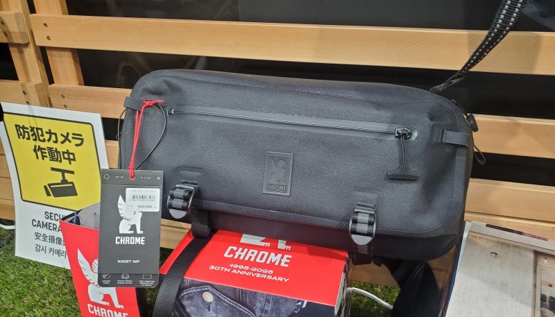 CHROME】雨が続きますね、、、完全防水版のKADET在庫ございます