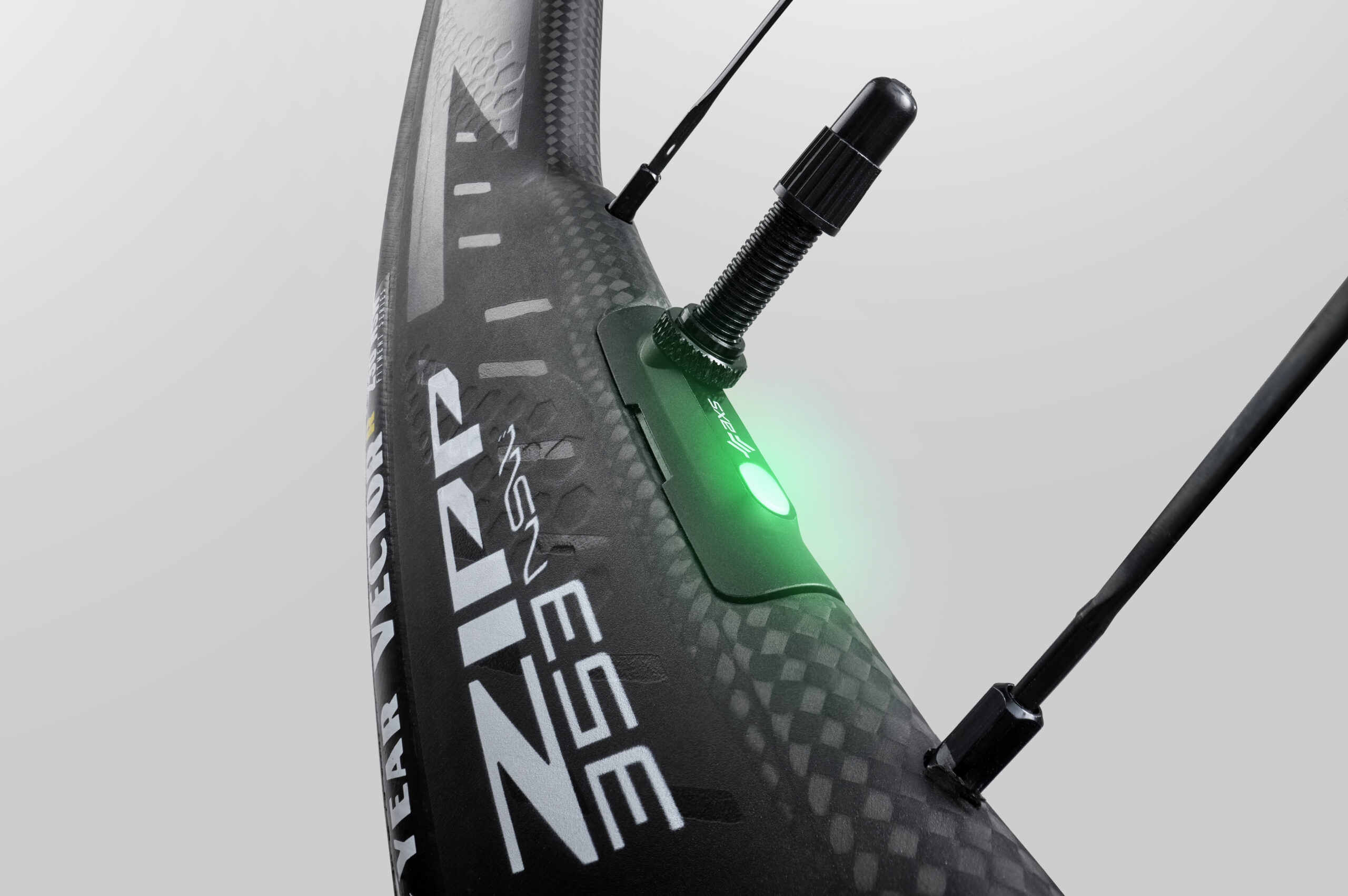 velocity 32h 前後セット 新品 ウェビックガレージセール | Ninja ZX-25R ZX250E-A17xxx の