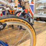 【お客様の壱台】T様のBROMPTONにSCHWALBE ONEとFORGED FRONT CARRIER BLOCKを取付させて頂きました！ | 川崎で自転車をお探しならY's Road 川崎店