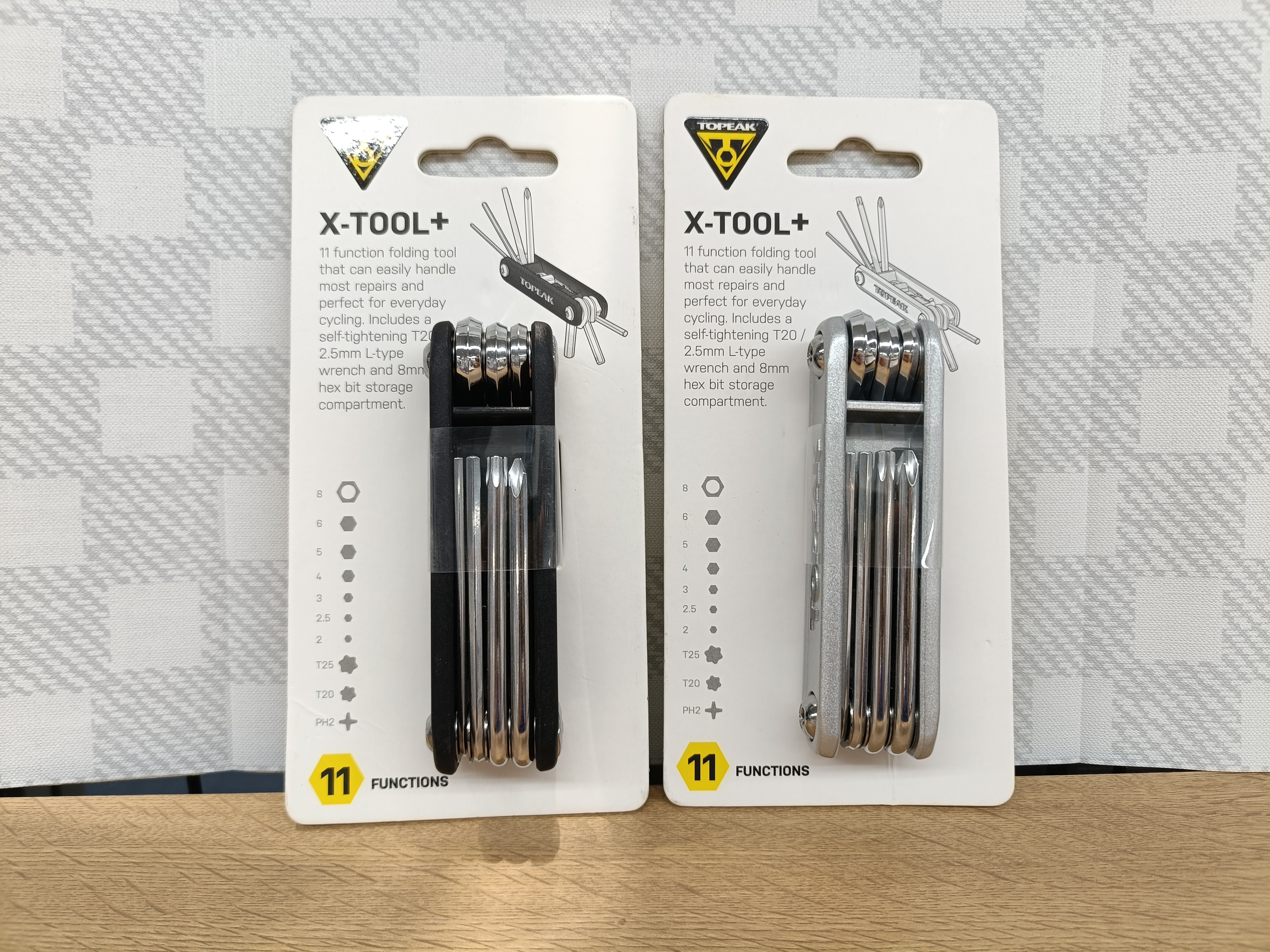 TOPEAK X-TOOL+ ブラックとシルバー