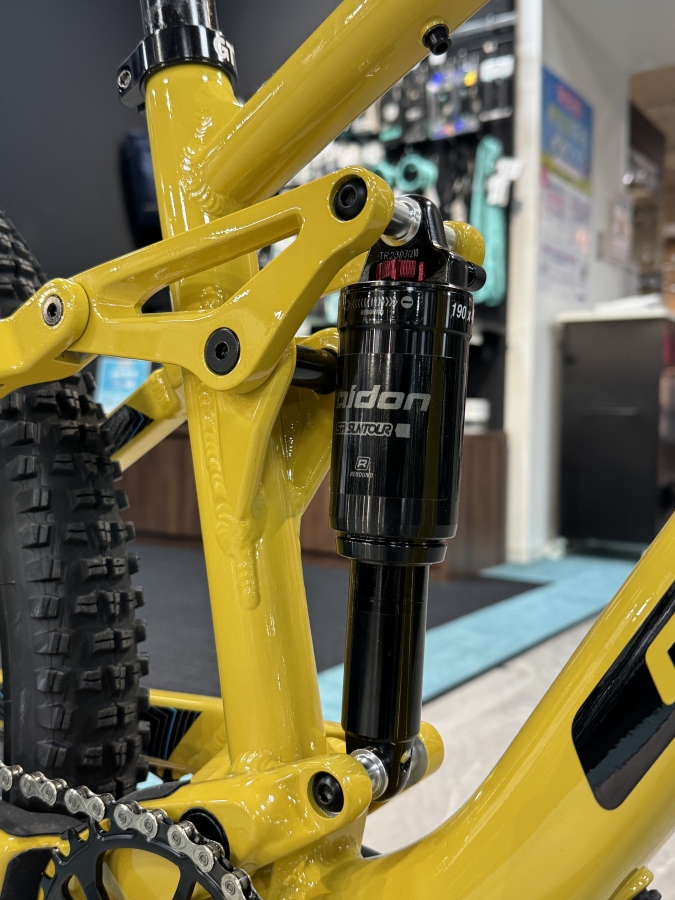 GT マウンテンバイク フロントサス　フレームXS シマノ　ターニー GT マウンテンバイク フロントサス フレームXS シマノ ターニー