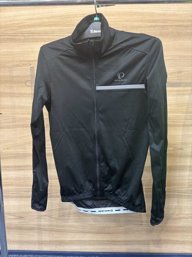 限定レア商品 RUN TOKYO 富士山プリント ウィンドブレーカー 限定レア商品 RUN TOKYO 富士山プリント ウィンドブレーカー