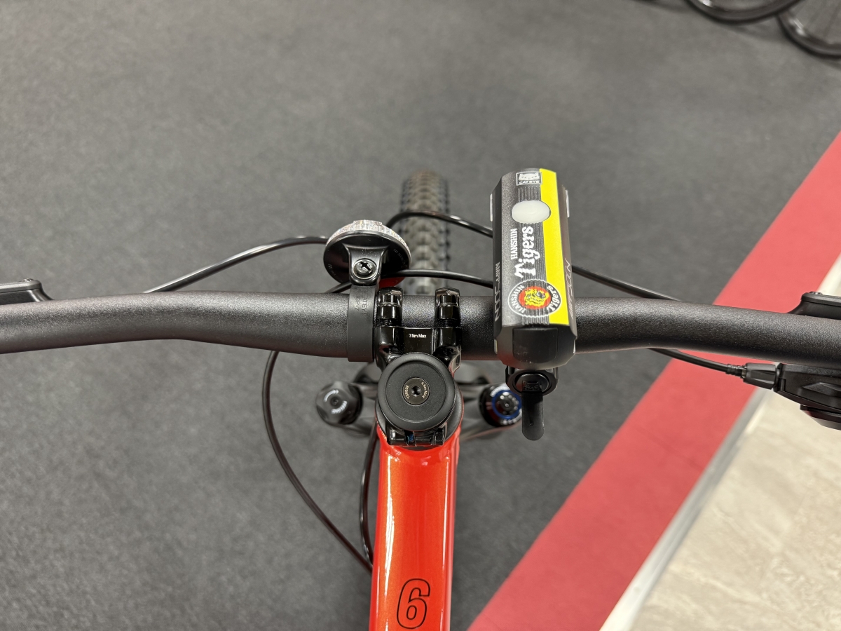 阪神タイガース　ロードバイク　自転車 阪神タイガース ロードバイク 自転車 サイクルショップとも