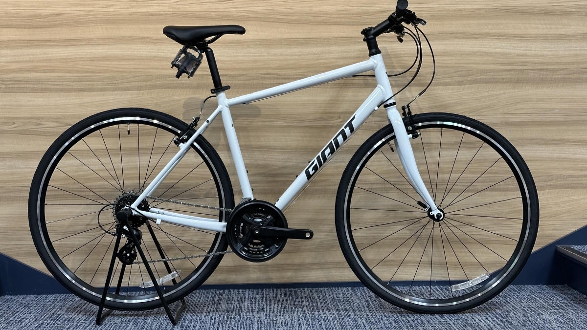 GIANT　ロードバイク　SCR　中古　要整備　スタンド付き GIANTロードバイクSCR中古要整備スタンド付き