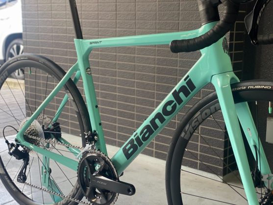 BIANCHI】フルカーボン×機械式105搭載！！老舗イタリアンブランドの名作！！ | 京都でスポーツ自転車をお探しならY's Road 京都店