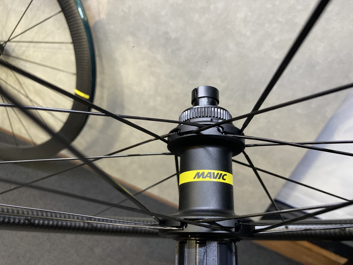 MAVIC】老舗ホイールメーカーの王道カーボンホイール！COSMIC SLのご紹介！ | 京都でスポーツ自転車をお探しならY's Road 京都店