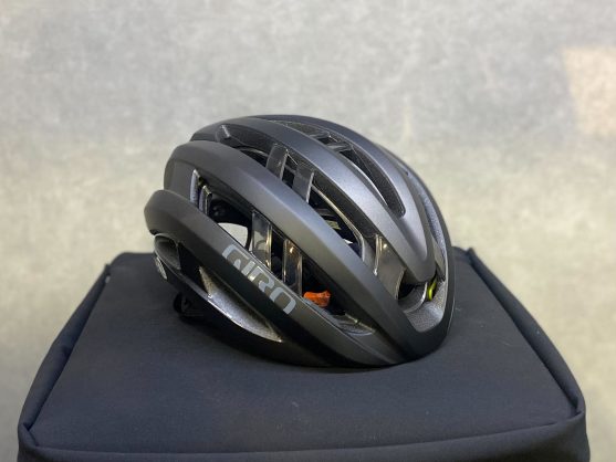 GIRO】ハイエンドヘルメットが3カラー入荷！！！！一体なぜそんなにも