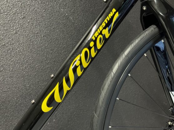 京都店限定】アルミロード、油圧ディスクブレーキ、105が付いて20万円