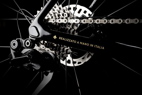 colnago-c68-fondo-nero-156-1500x1001