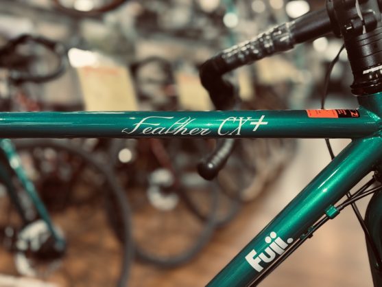 新入荷】100年以上の歴史を持つ自転車メーカー〝FUJI〟から特価