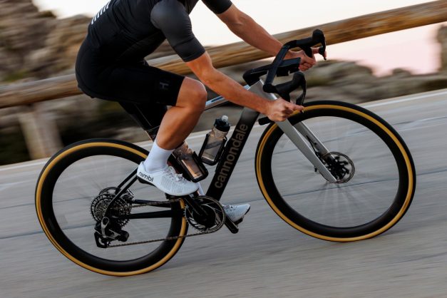 CANNONDALE】新型SYNAPSE CARBONが発表！！速さ・快適性を