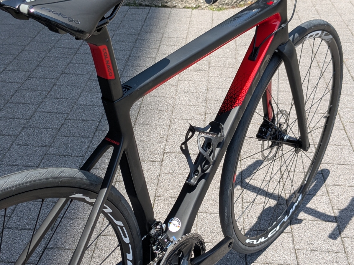 COLNAGO】まだ在庫あります！当店、売れ筋のカーボンロードが熱い