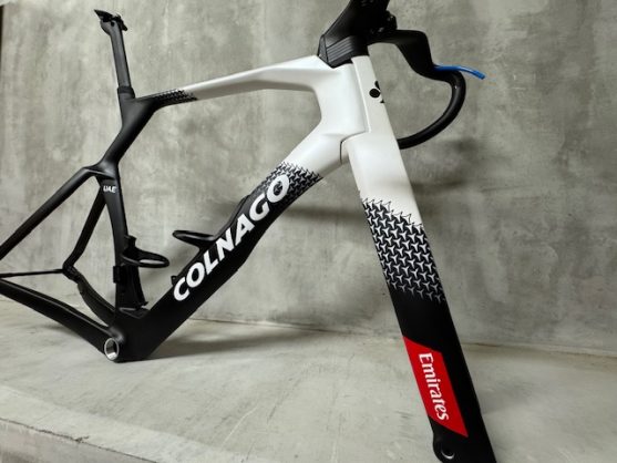 COLNAGO】ツールを制した世界最高のエアロロードが遂に京都店に入荷