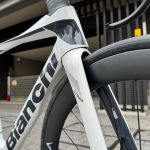 BIANCHI】Di2×カーボンホイールのイタリアンエアロバイクが限定1台限り