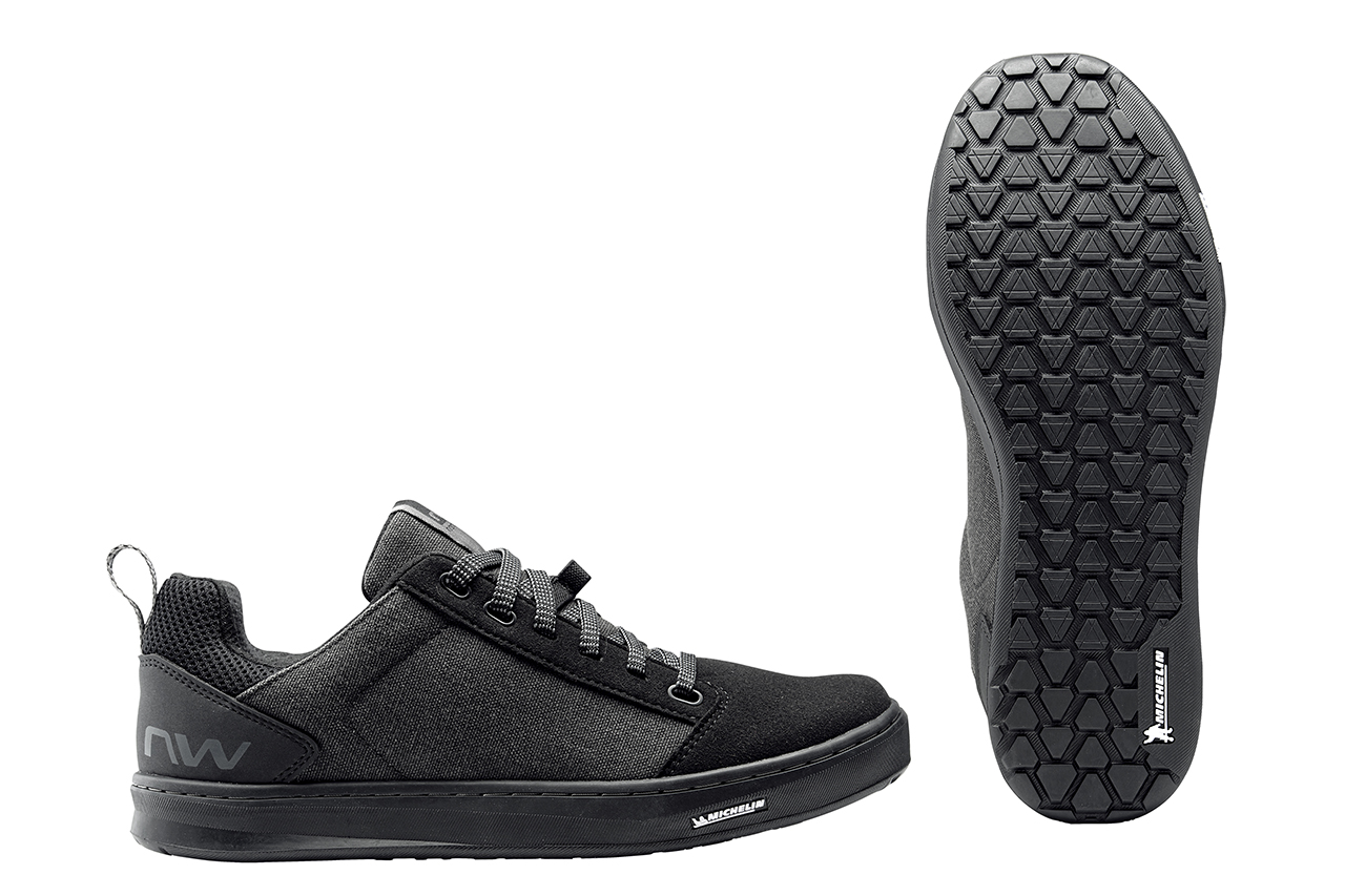 TailWhip_80223020_10